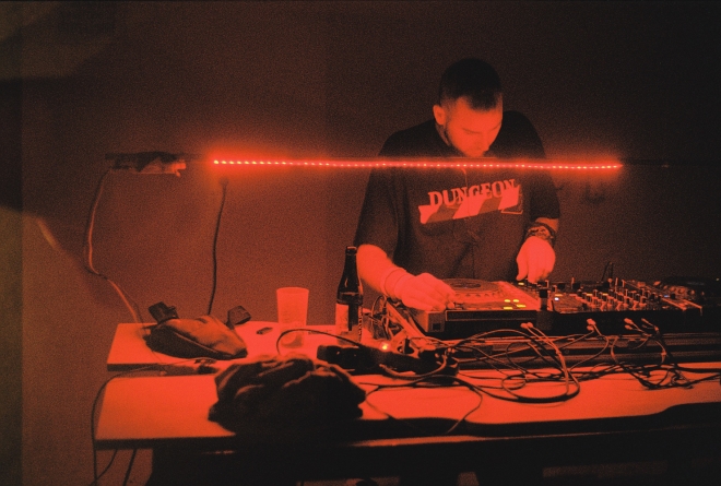 40 AVB MEETS DUNGEON, Fizzy